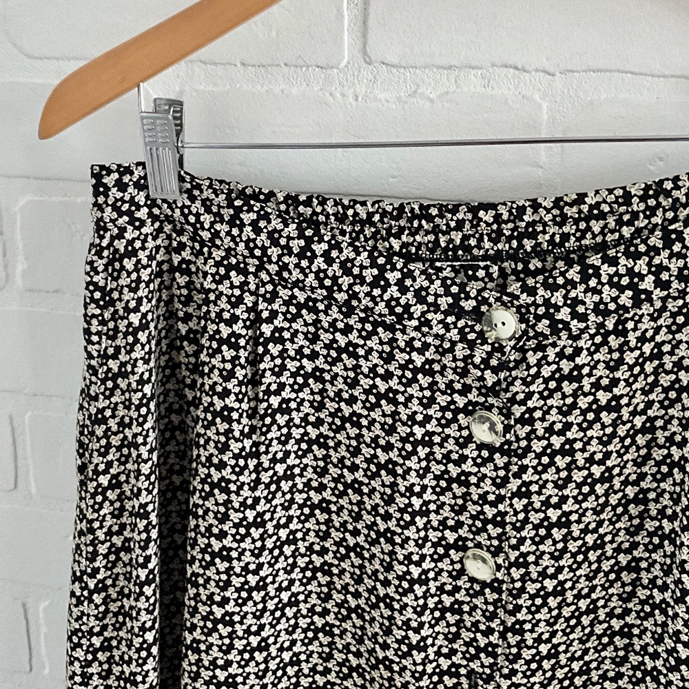 Vintage 90s Black/off-white/tan floral Flowy Button down Maxi slip skirt Size XL